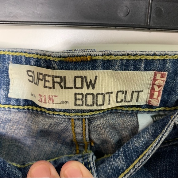 Women’s Levi’s 518 Super Low Bootcut Jeans - Picture 14 of 15